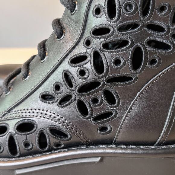 Valentino Garavani Atelier San Gallo Black Leather Combat Boots EU Size 35 US 5 - Picture 11 of 16